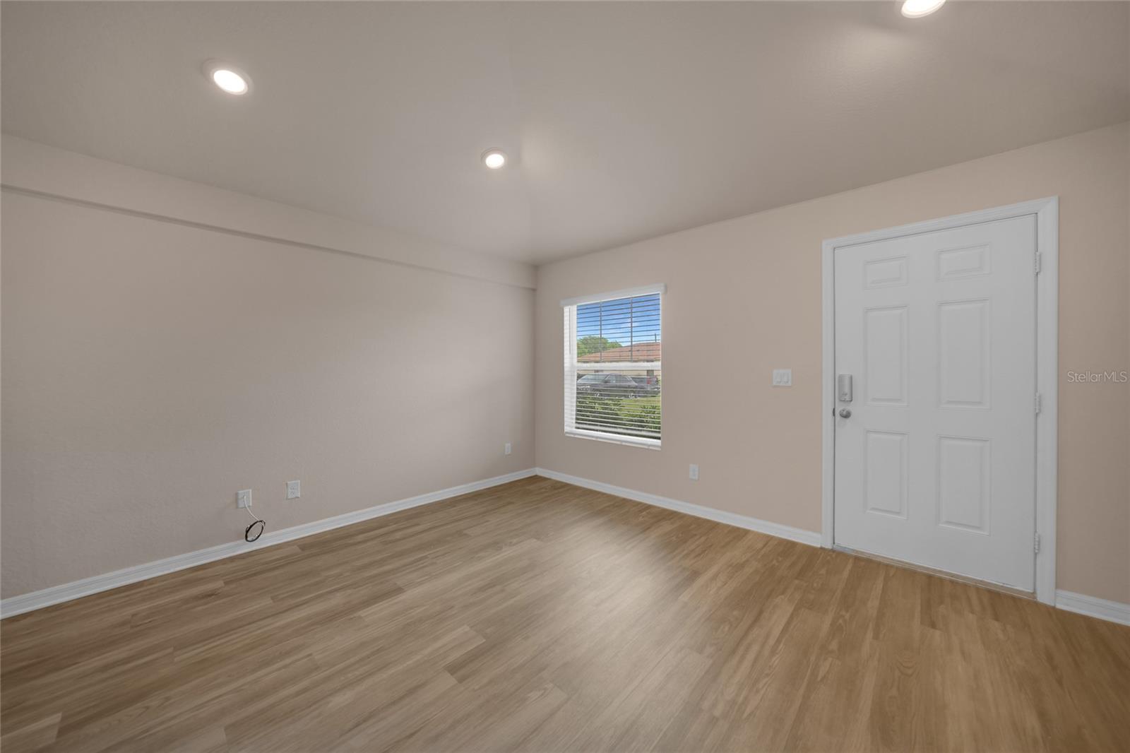 Image 10 of 37 For 11057 & 11059 Pendleton Avenue