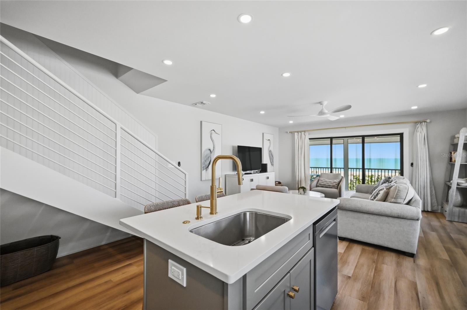 Image 20 of 35 For 380 Gulf Boulevard 1