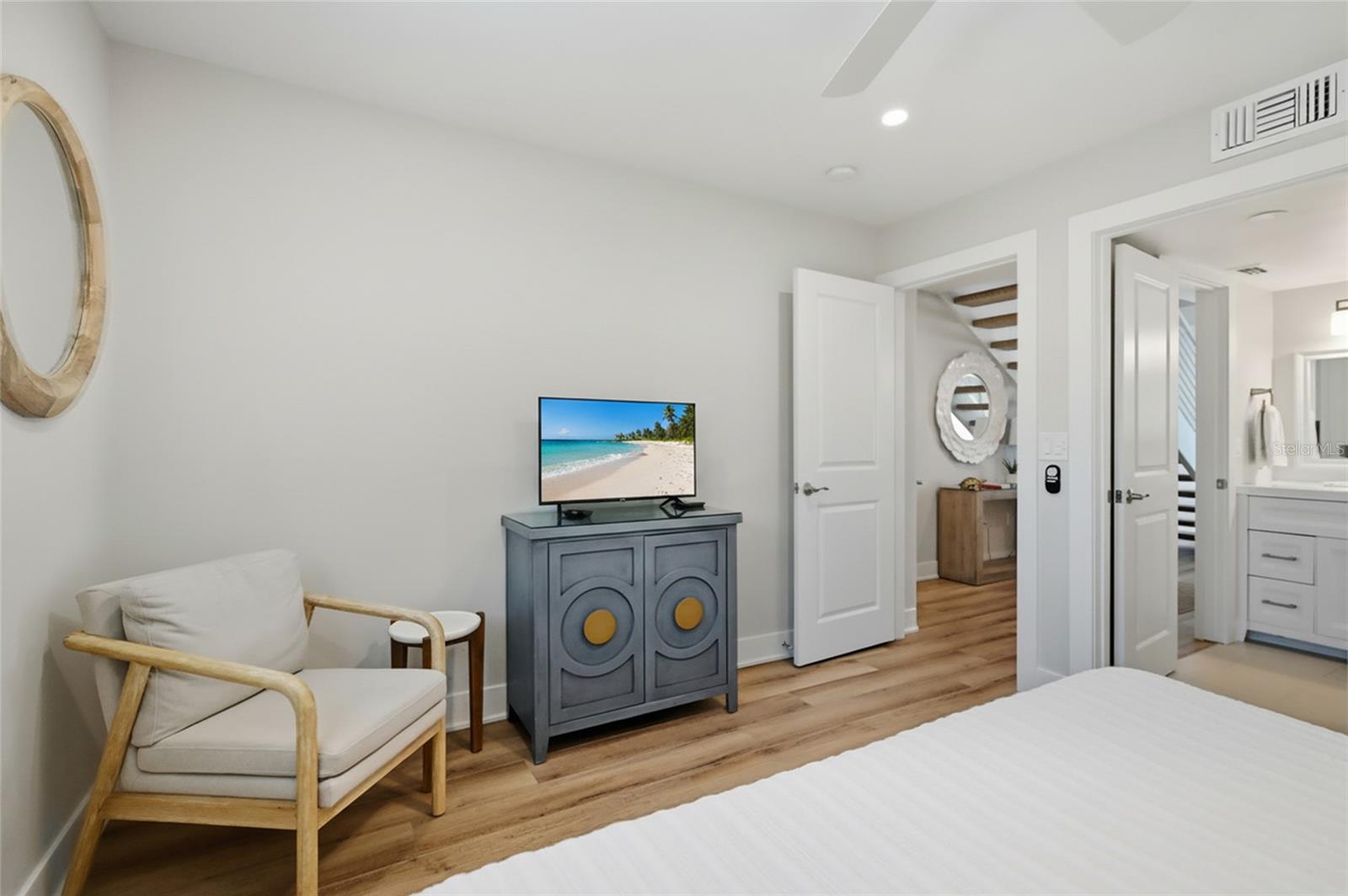 Image 21 of 35 For 380 Gulf Boulevard 1