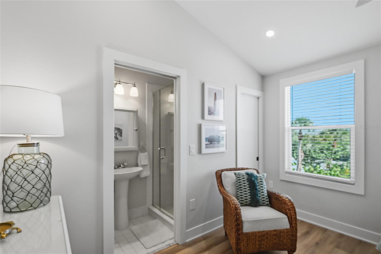 Image 27 of 35 For 380 Gulf Boulevard 1