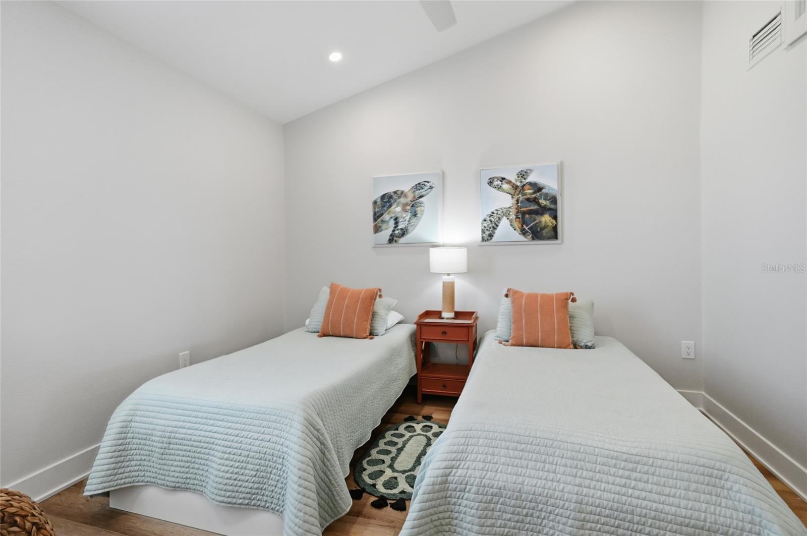 Image 28 of 35 For 380 Gulf Boulevard 1