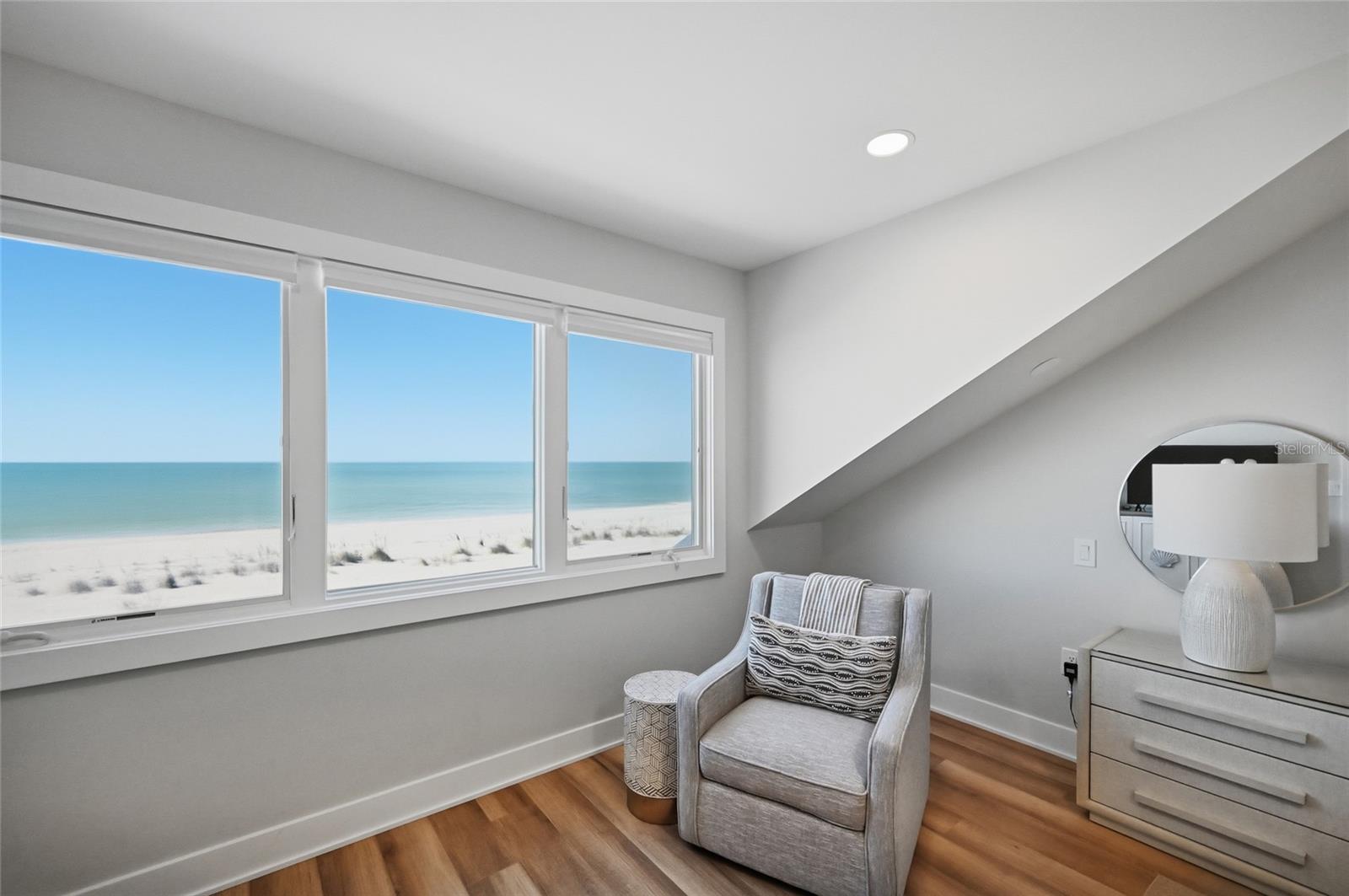 Image 3 of 35 For 380 Gulf Boulevard 1