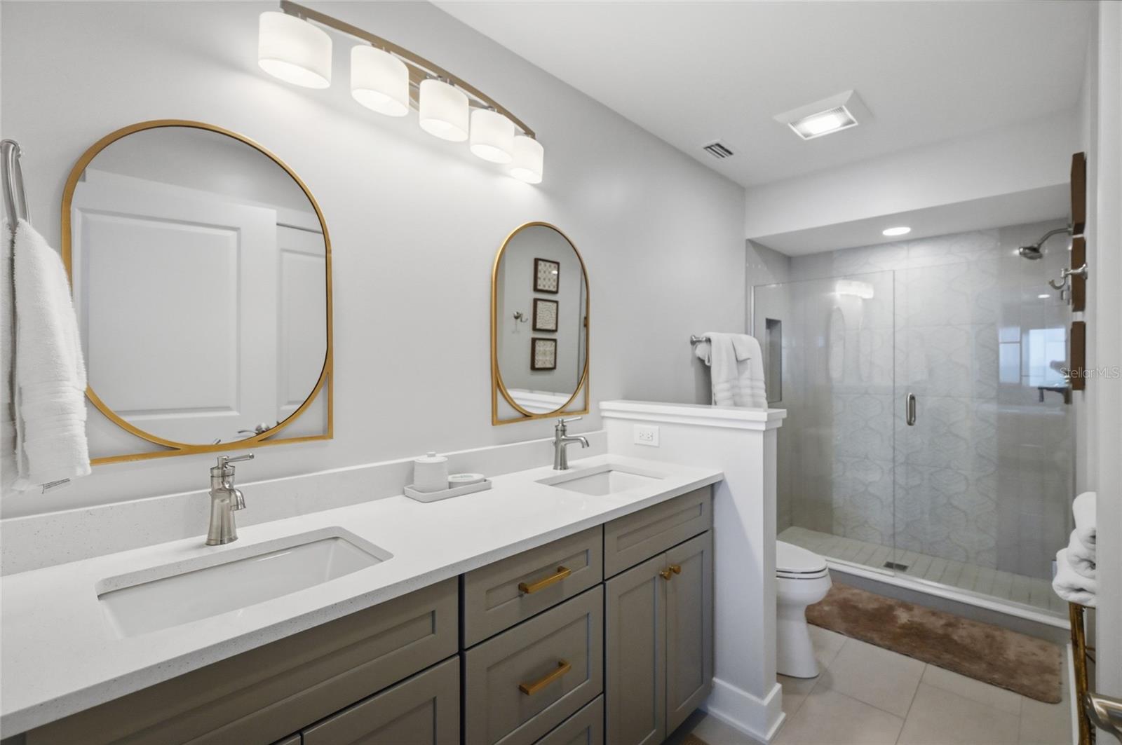 Image 32 of 35 For 380 Gulf Boulevard 1