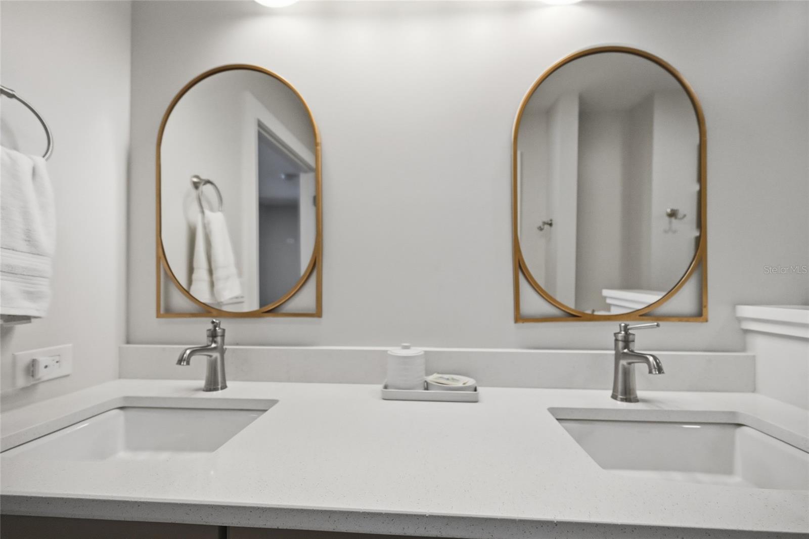 Image 33 of 35 For 380 Gulf Boulevard 1