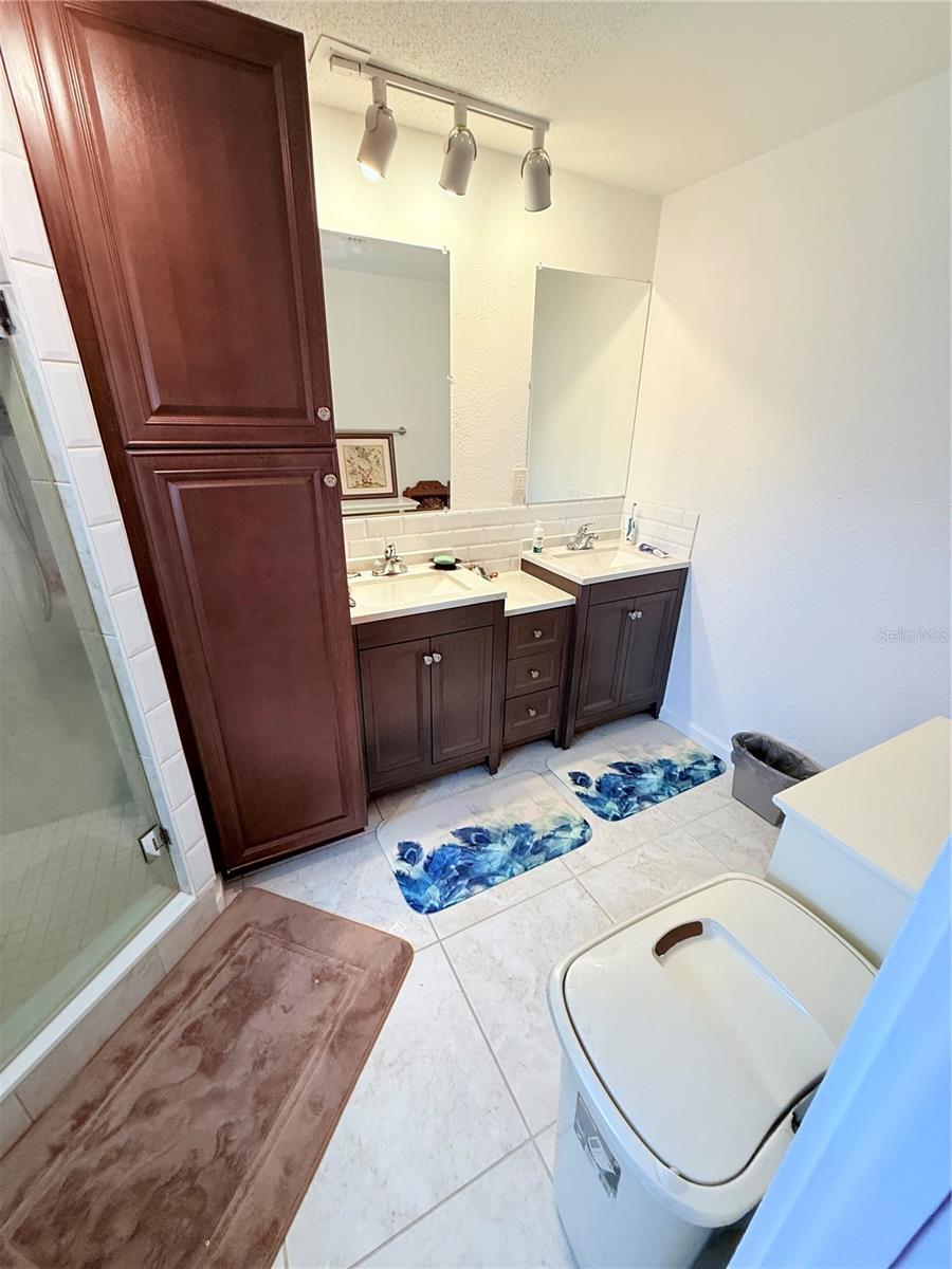 Image 6 of 8 For 644 Blue Lane Nw