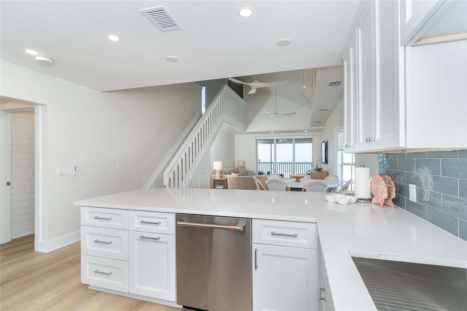 Image 10 of 53 For 7524 Palm Island Drive S 1322