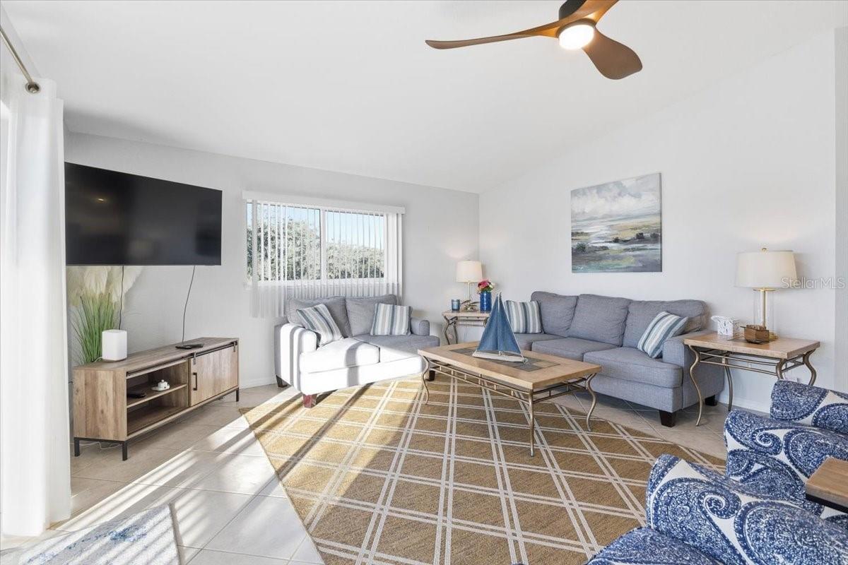 Image 14 of 38 For 8101 Memory Lane 219