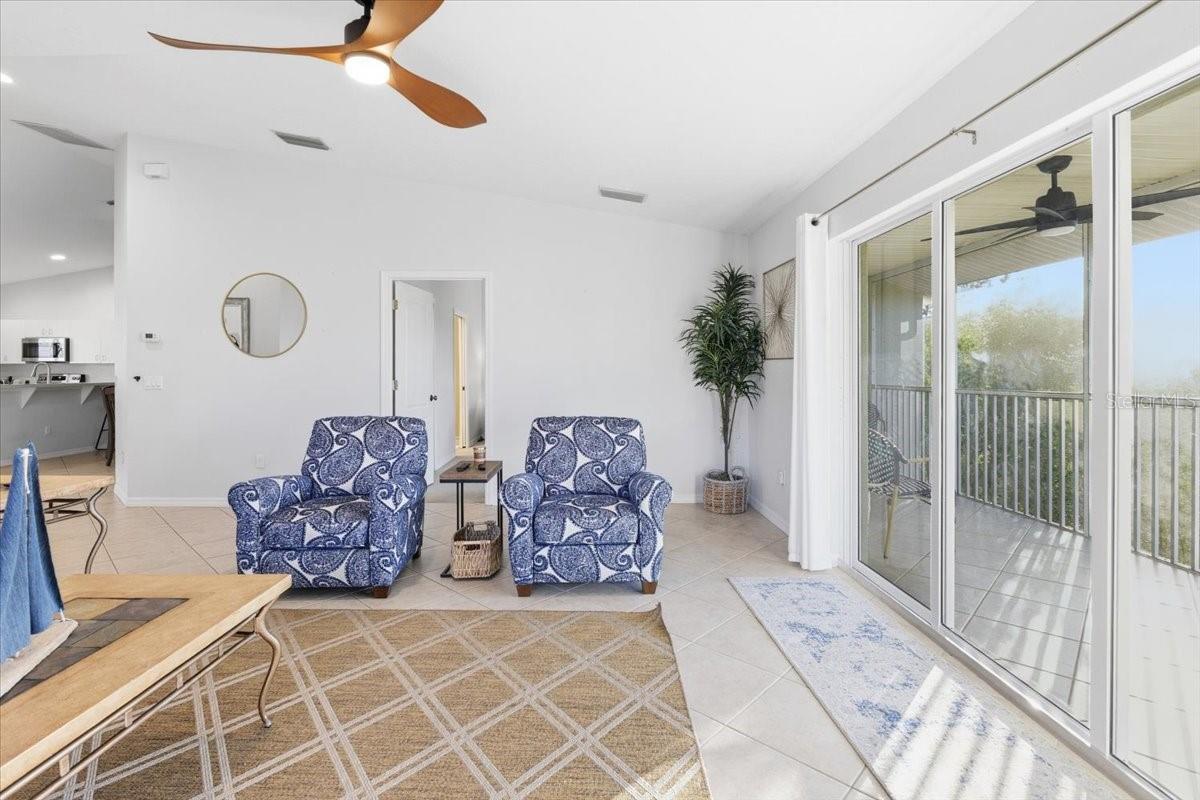 Image 15 of 38 For 8101 Memory Lane 219