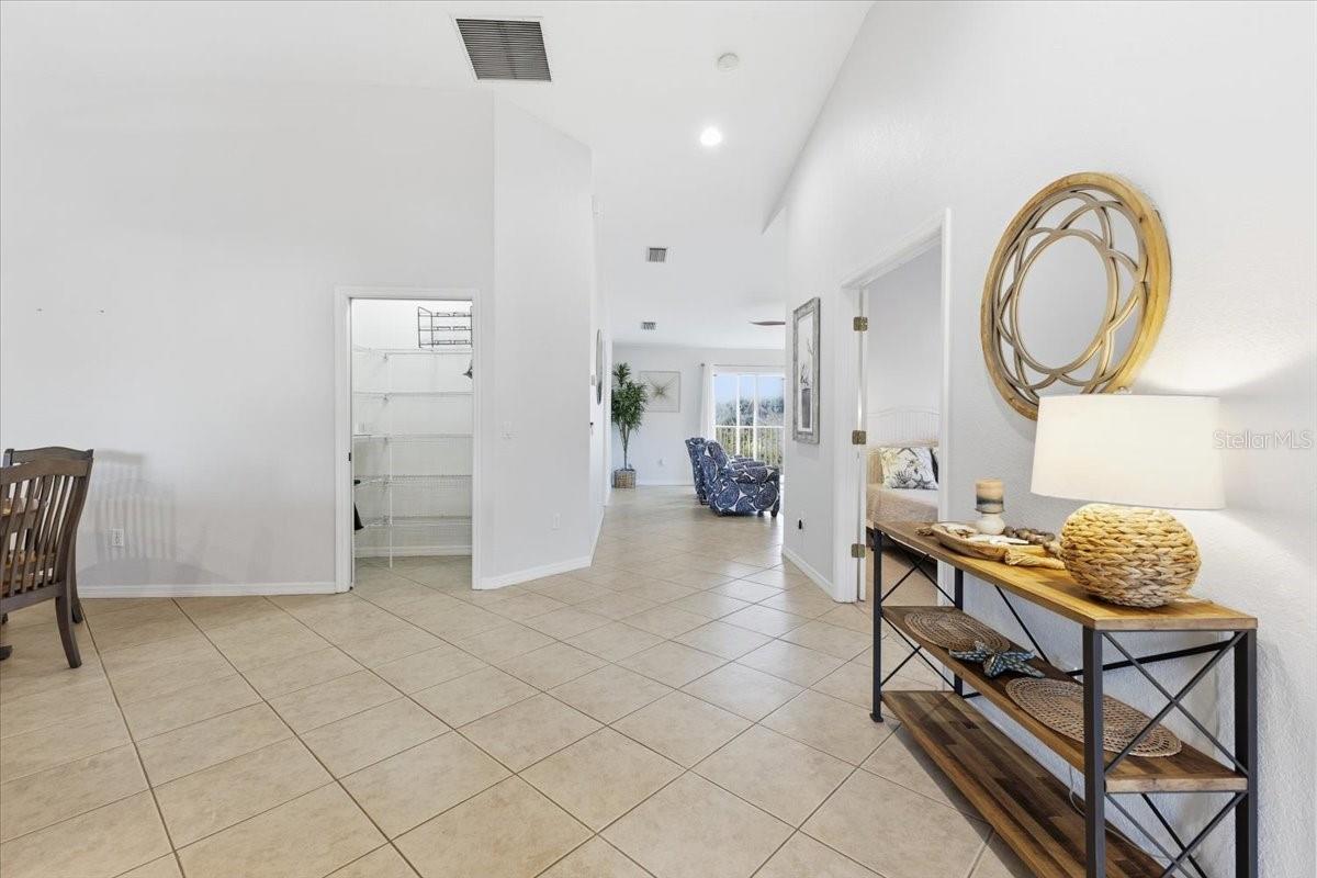 Image 7 of 38 For 8101 Memory Lane 219