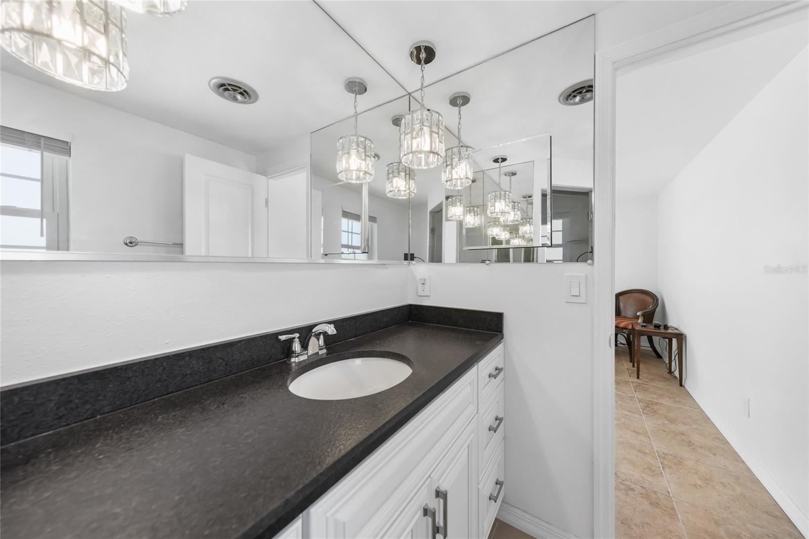 Image 17 of 52 For 1350 Aqua View Lane