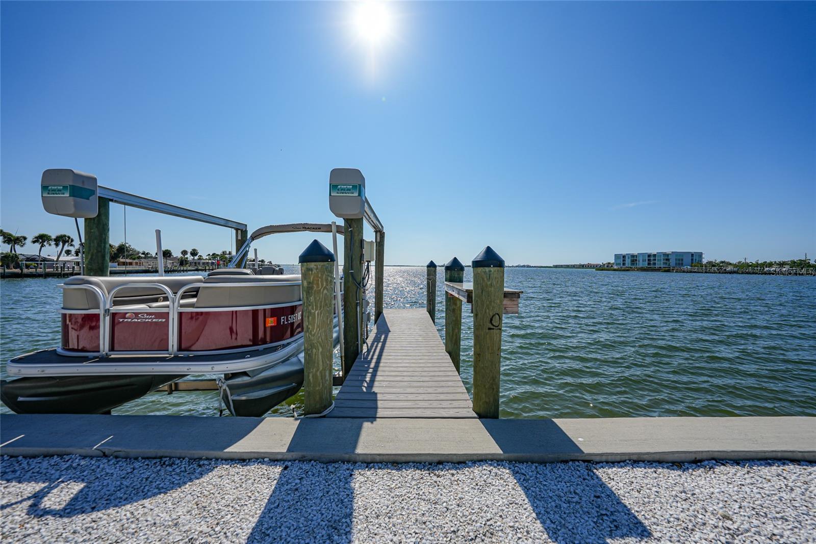 Image 3 of 52 For 1350 Aqua View Lane