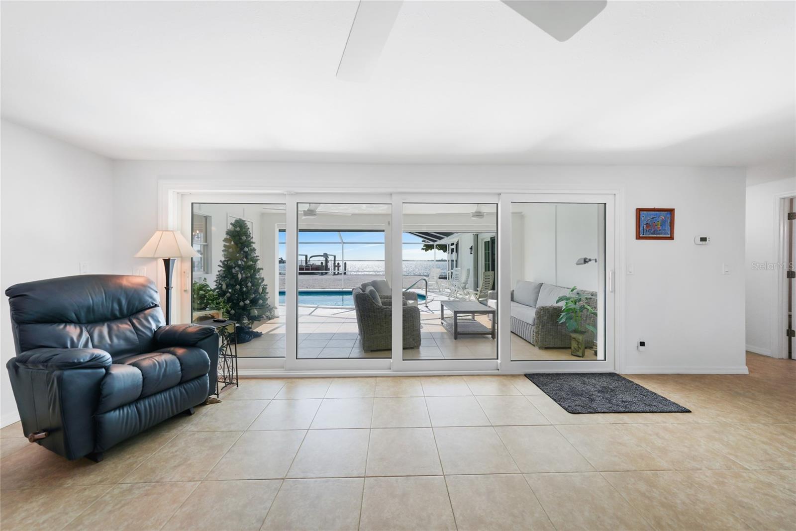 Image 6 of 52 For 1350 Aqua View Lane