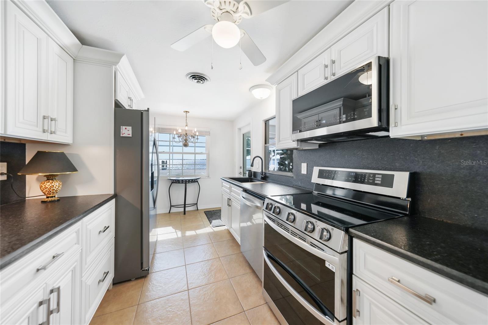 Image 8 of 52 For 1350 Aqua View Lane