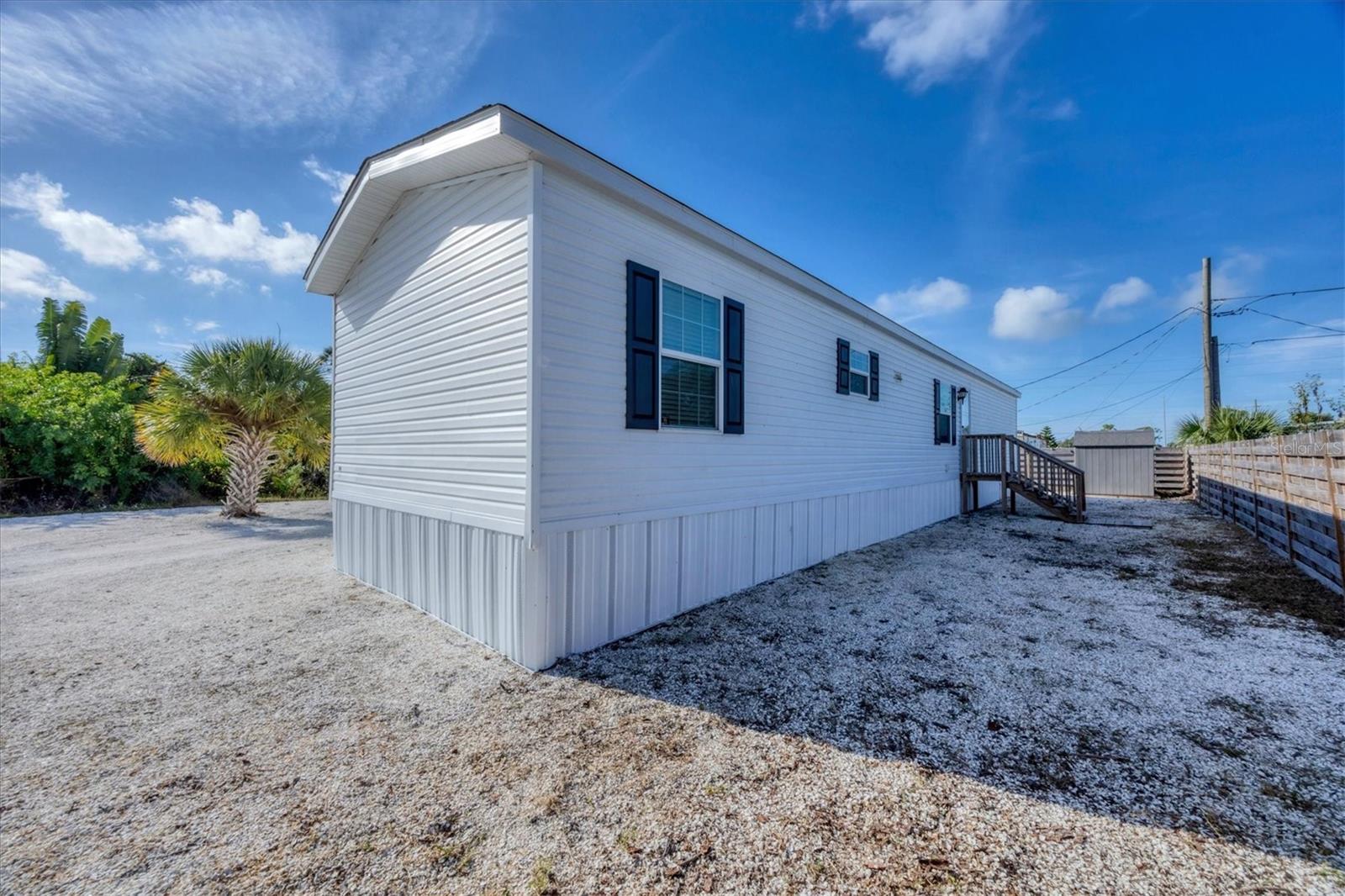 Image 31 of 41 For 3230 Smith Street