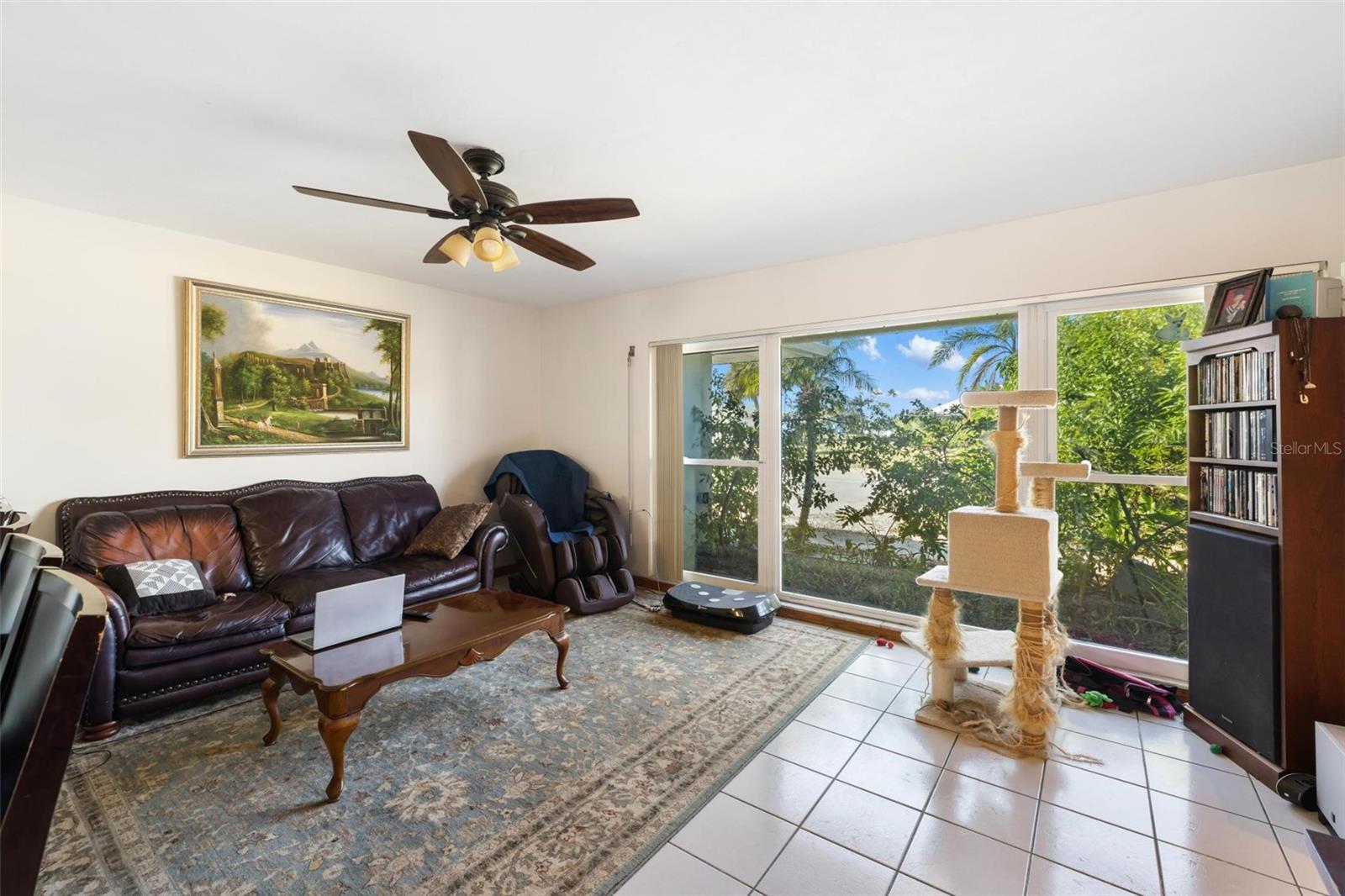 Image 12 of 64 For 105 Cousley Drive Se