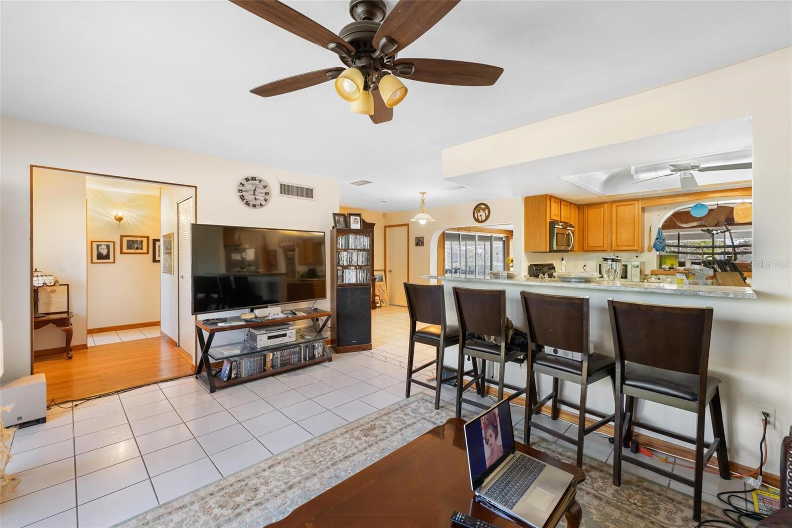 Image 14 of 64 For 105 Cousley Drive Se