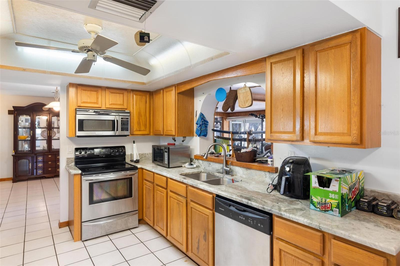 Image 16 of 64 For 105 Cousley Drive Se