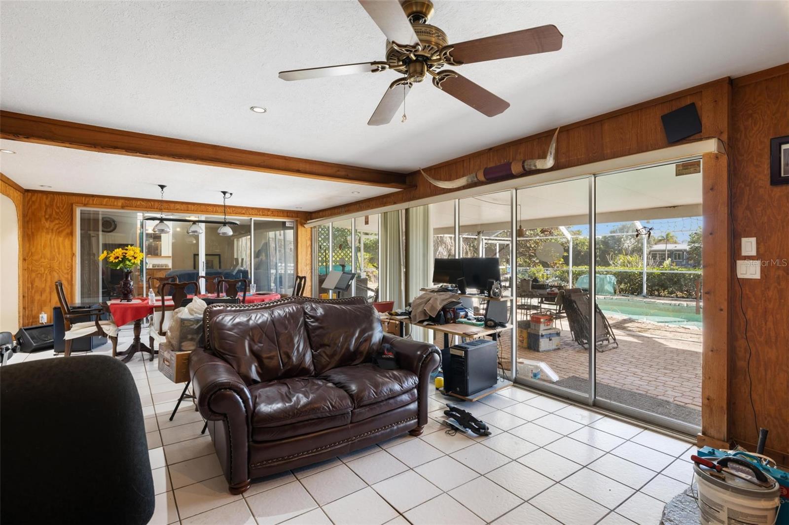 Image 22 of 64 For 105 Cousley Drive Se