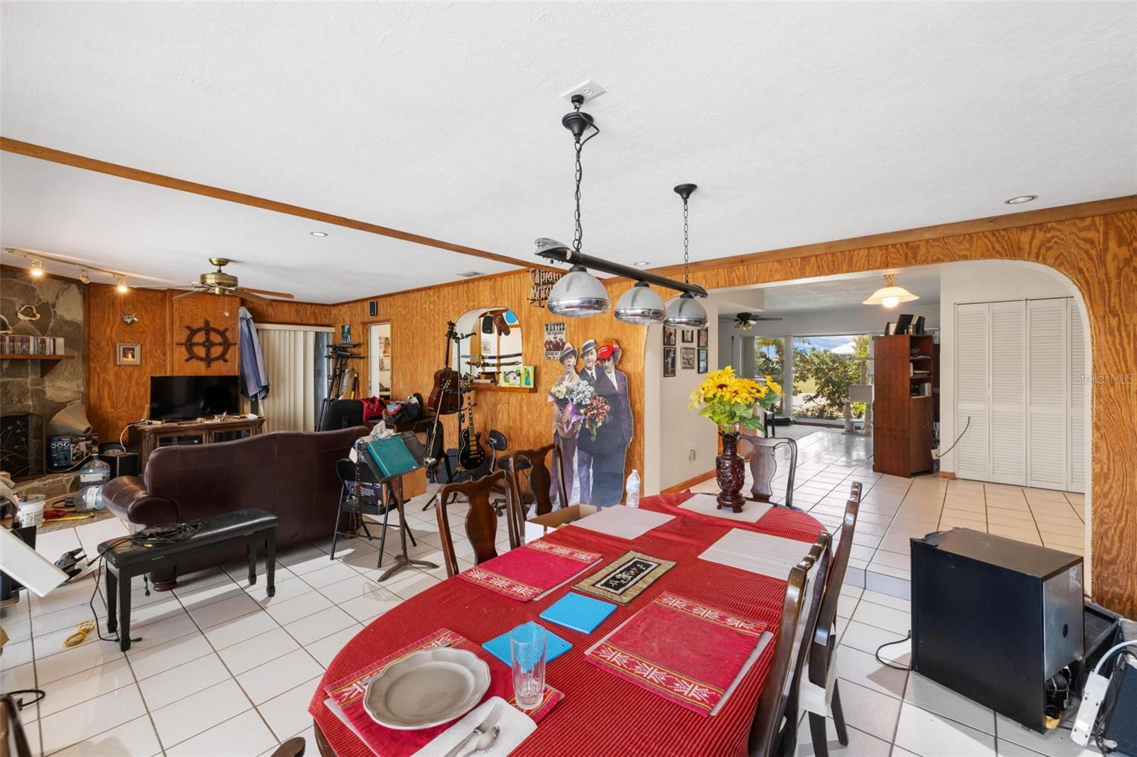 Image 26 of 64 For 105 Cousley Drive Se