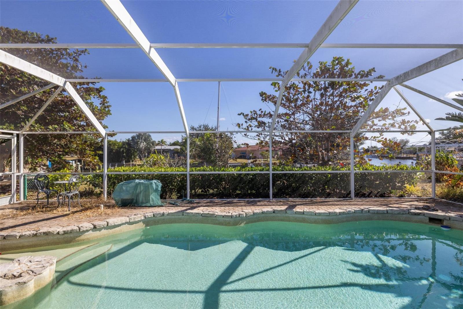 Image 27 of 64 For 105 Cousley Drive Se