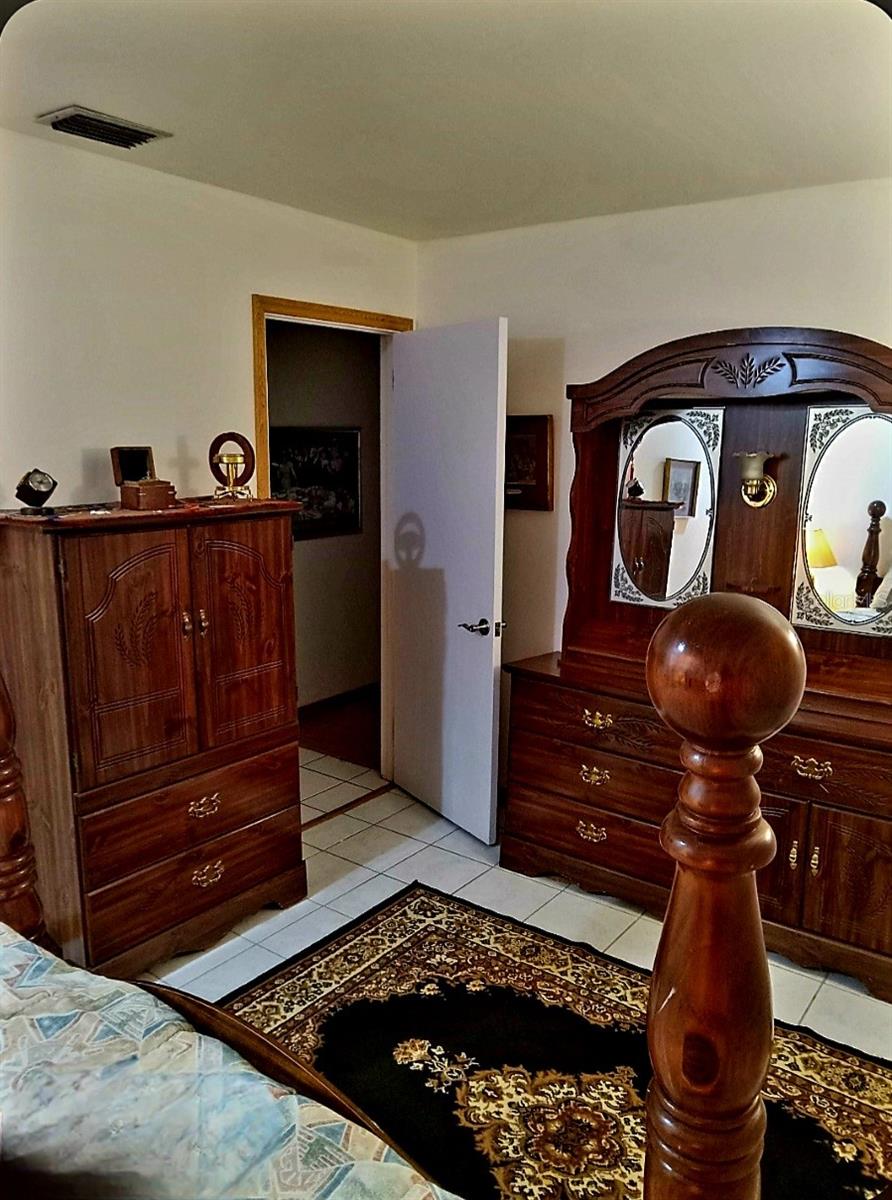 Image 37 of 64 For 105 Cousley Drive Se