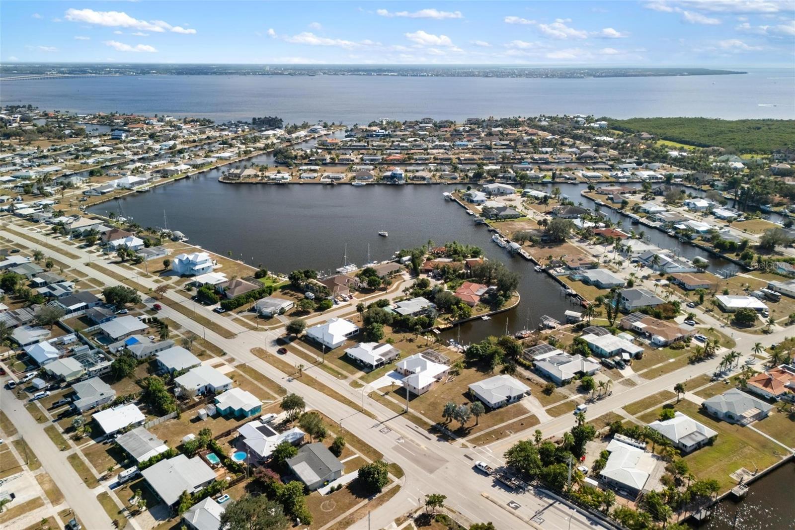 Image 4 of 64 For 105 Cousley Drive Se