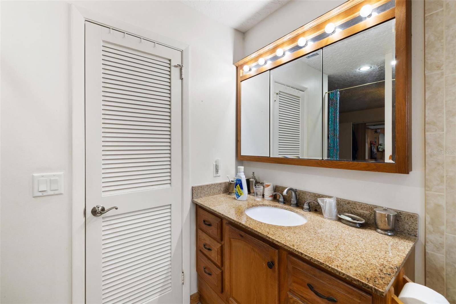 Image 42 of 64 For 105 Cousley Drive Se