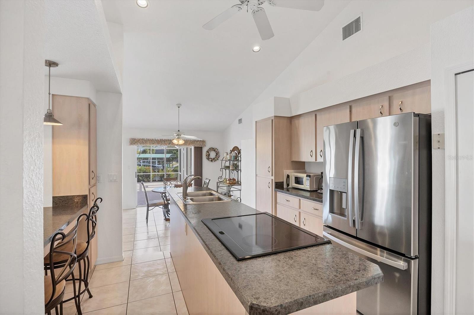 Image 14 of 40 For 9238 Melody Circle