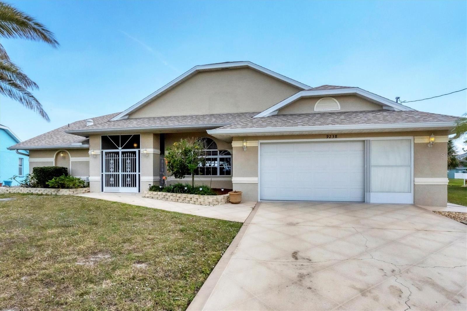 Image 5 of 40 For 9238 Melody Circle