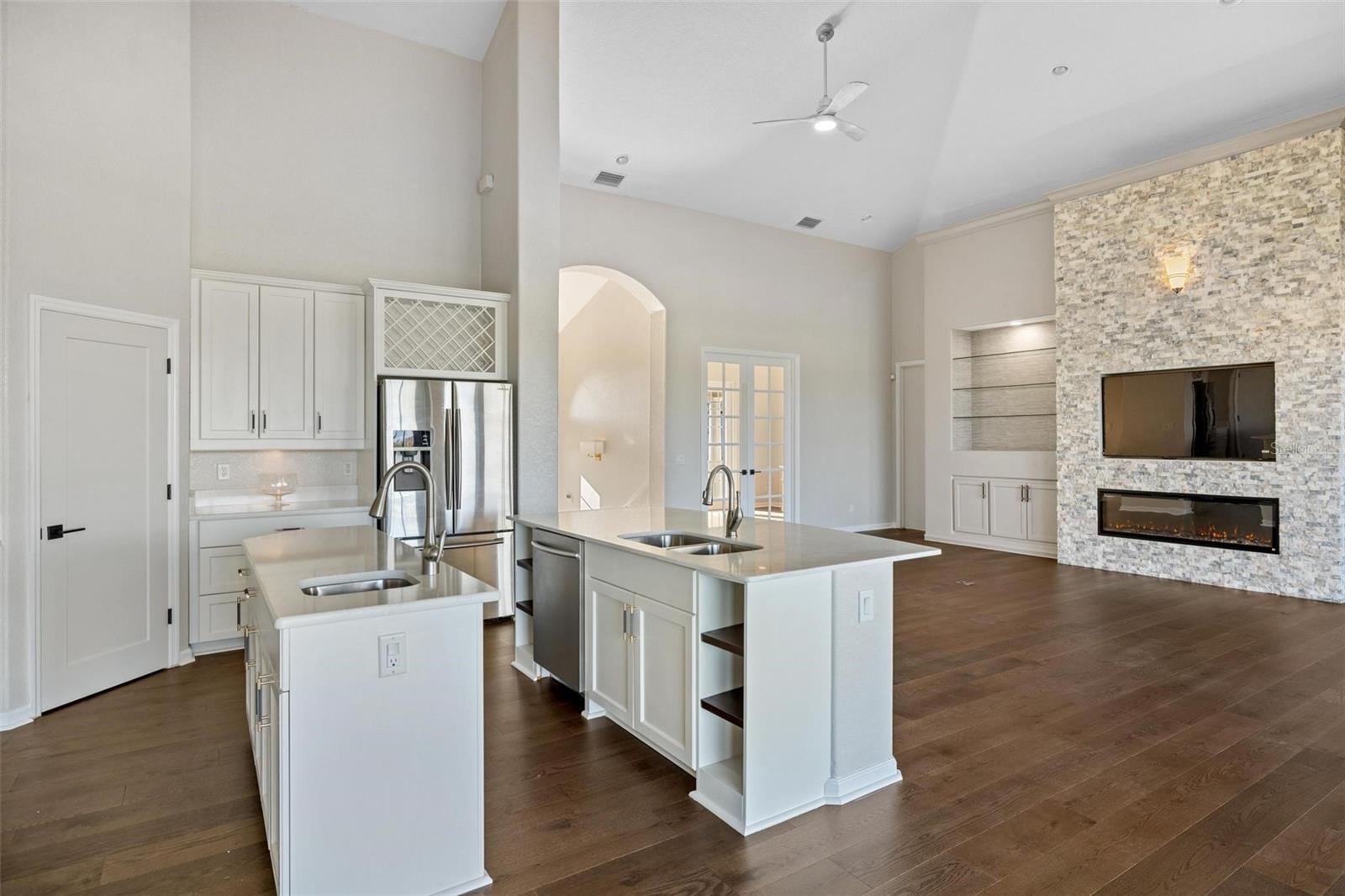 Image 10 of 29 For 10030 Eagle Preserve Drive