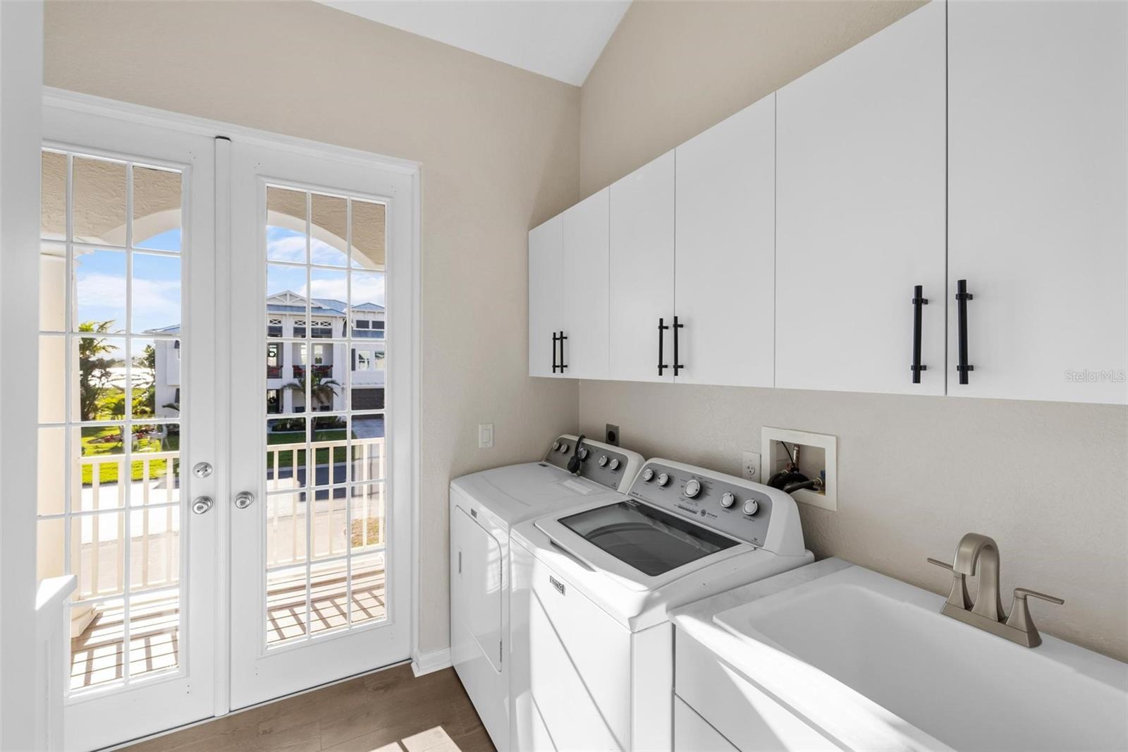 Image 14 of 29 For 10030 Eagle Preserve Drive