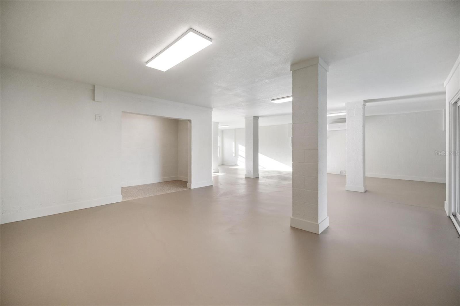 Image 20 of 29 For 10030 Eagle Preserve Drive