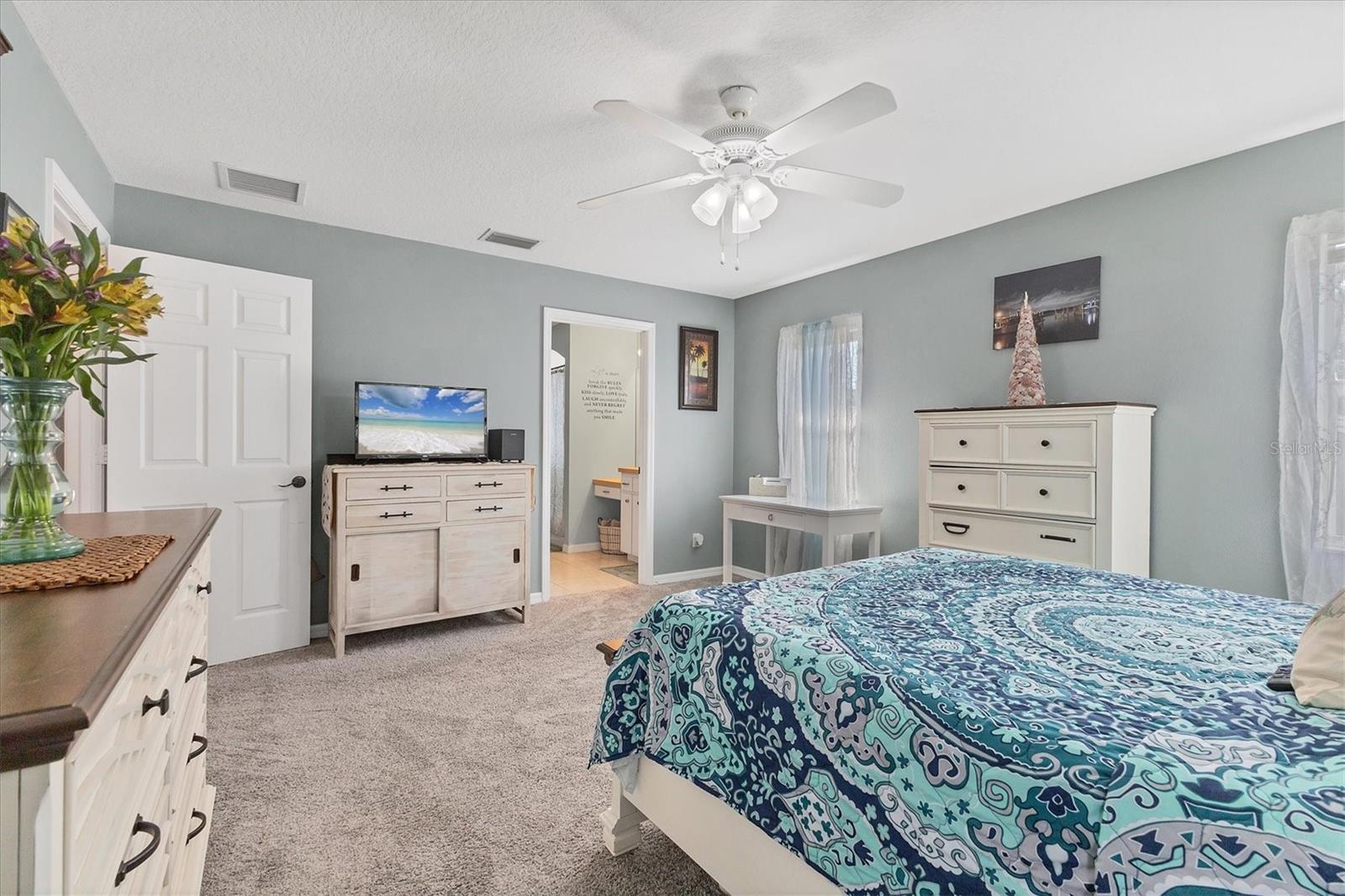 Image 14 of 39 For 1820 Meadow Lark Lane