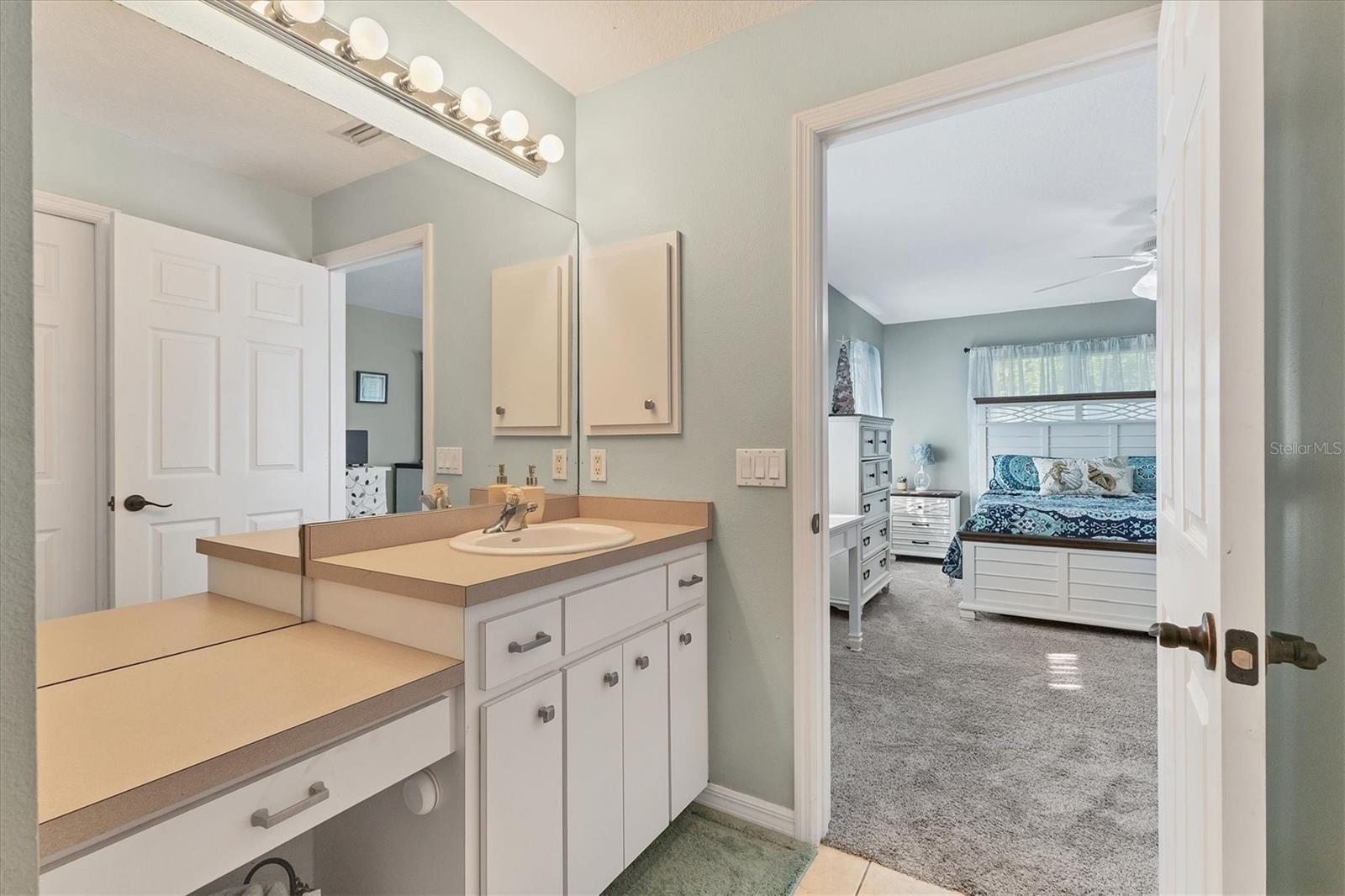 Image 15 of 39 For 1820 Meadow Lark Lane