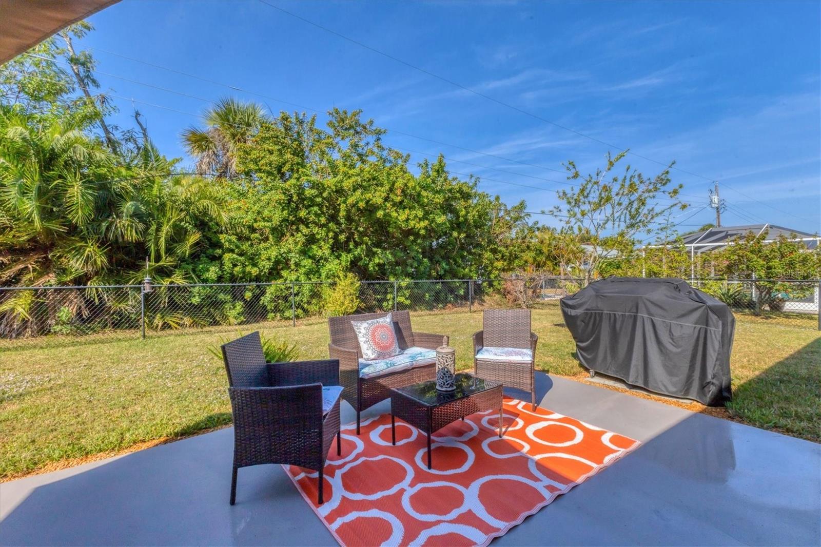 Image 26 of 39 For 1820 Meadow Lark Lane