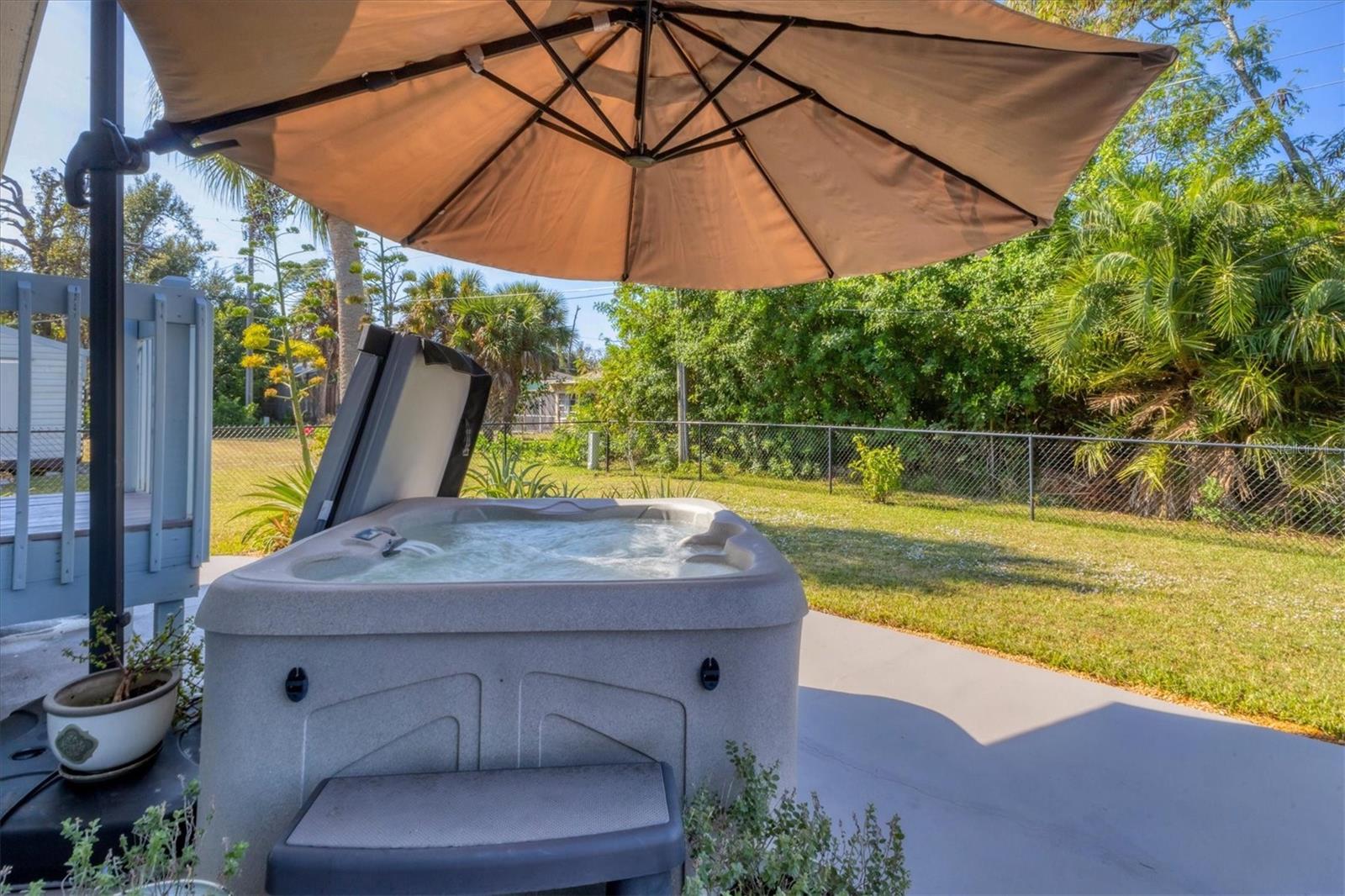 Image 27 of 39 For 1820 Meadow Lark Lane