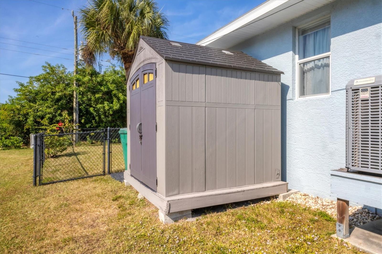 Image 31 of 39 For 1820 Meadow Lark Lane