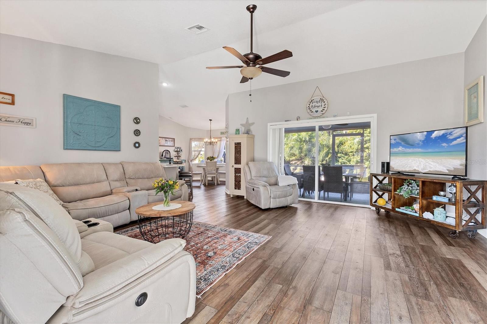 Image 6 of 39 For 1820 Meadow Lark Lane