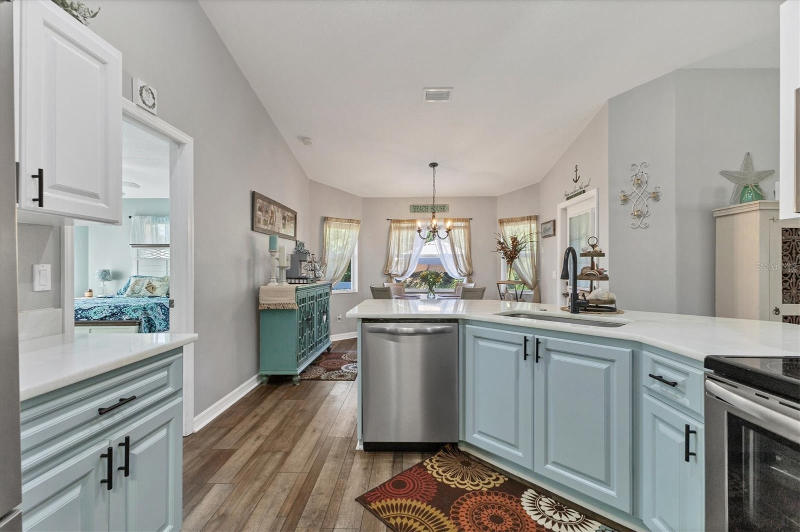 Image 9 of 39 For 1820 Meadow Lark Lane