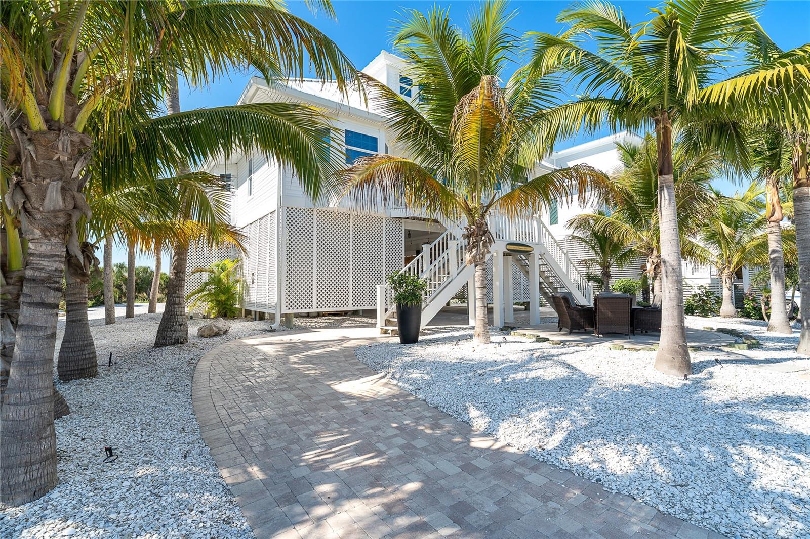 Image 4 of 70 For 7370 Palm Island Drive Ss3