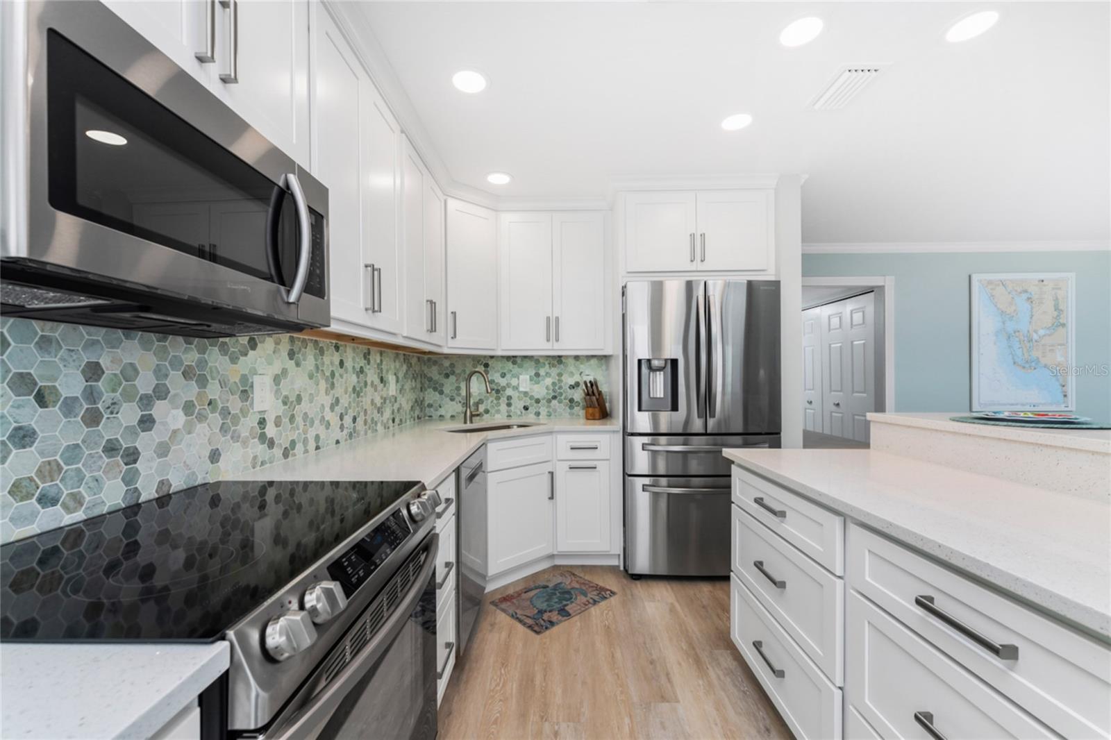 Image 14 of 49 For 2955 Beach Road D125