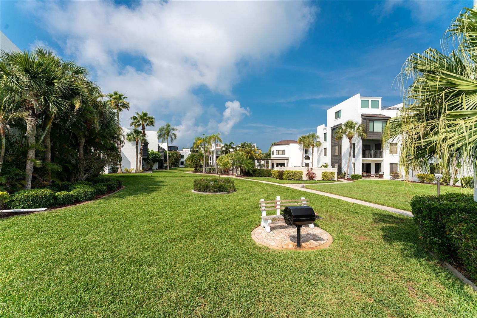 Image 30 of 49 For 2955 Beach Road D125