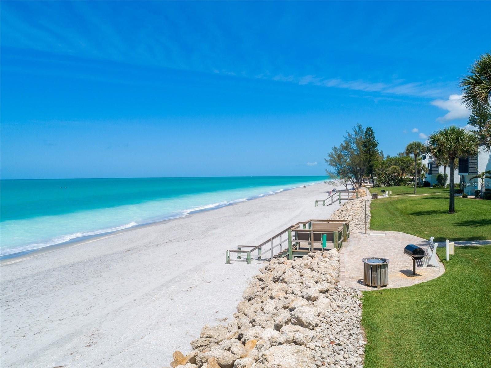 Image 36 of 49 For 2955 Beach Road D125