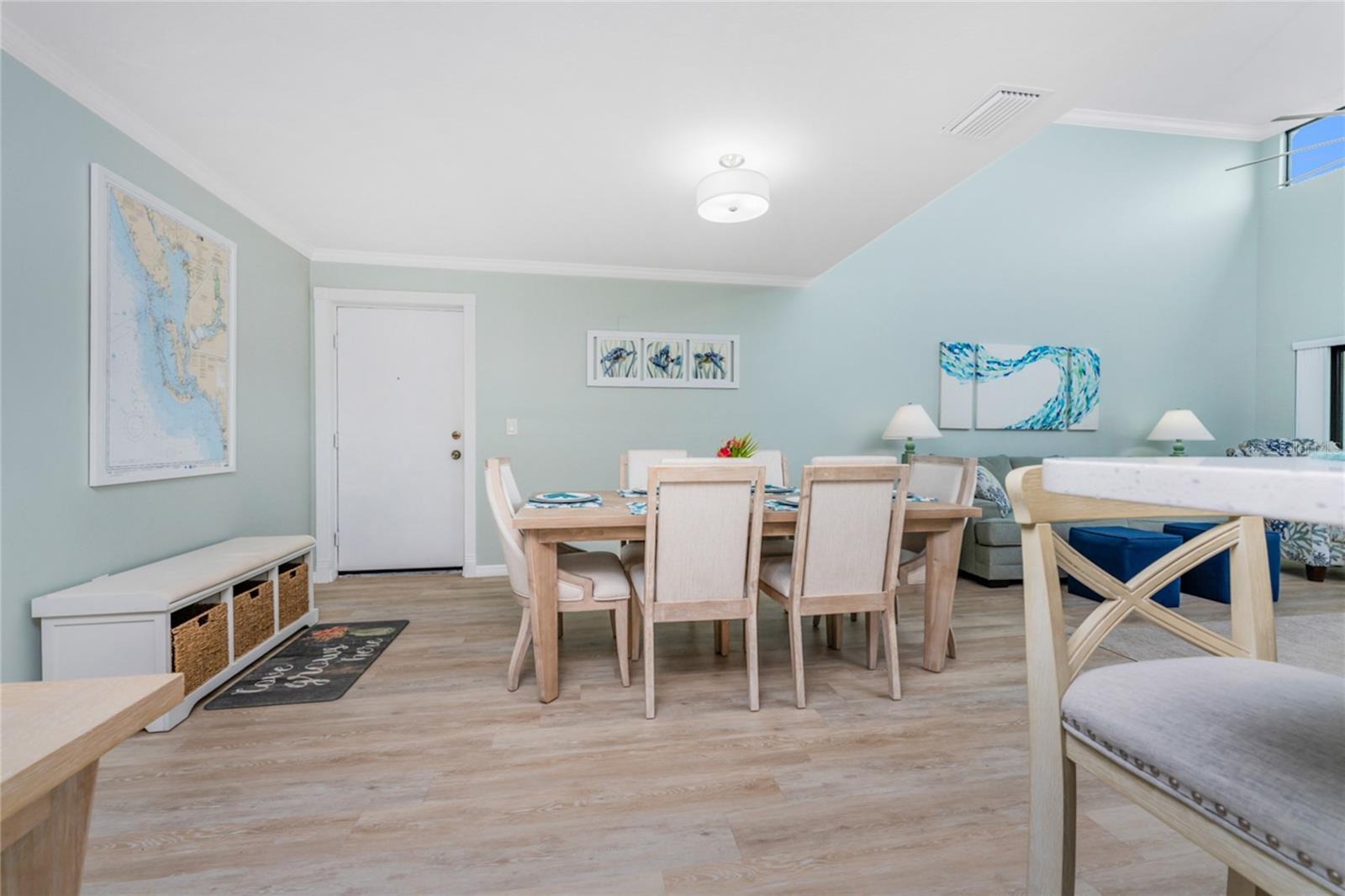 Image 5 of 49 For 2955 Beach Road D125