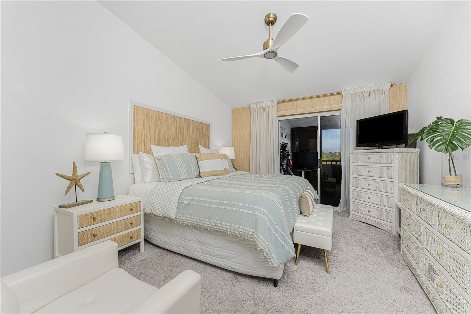 Image 13 of 49 For 6800 Placida Road 275