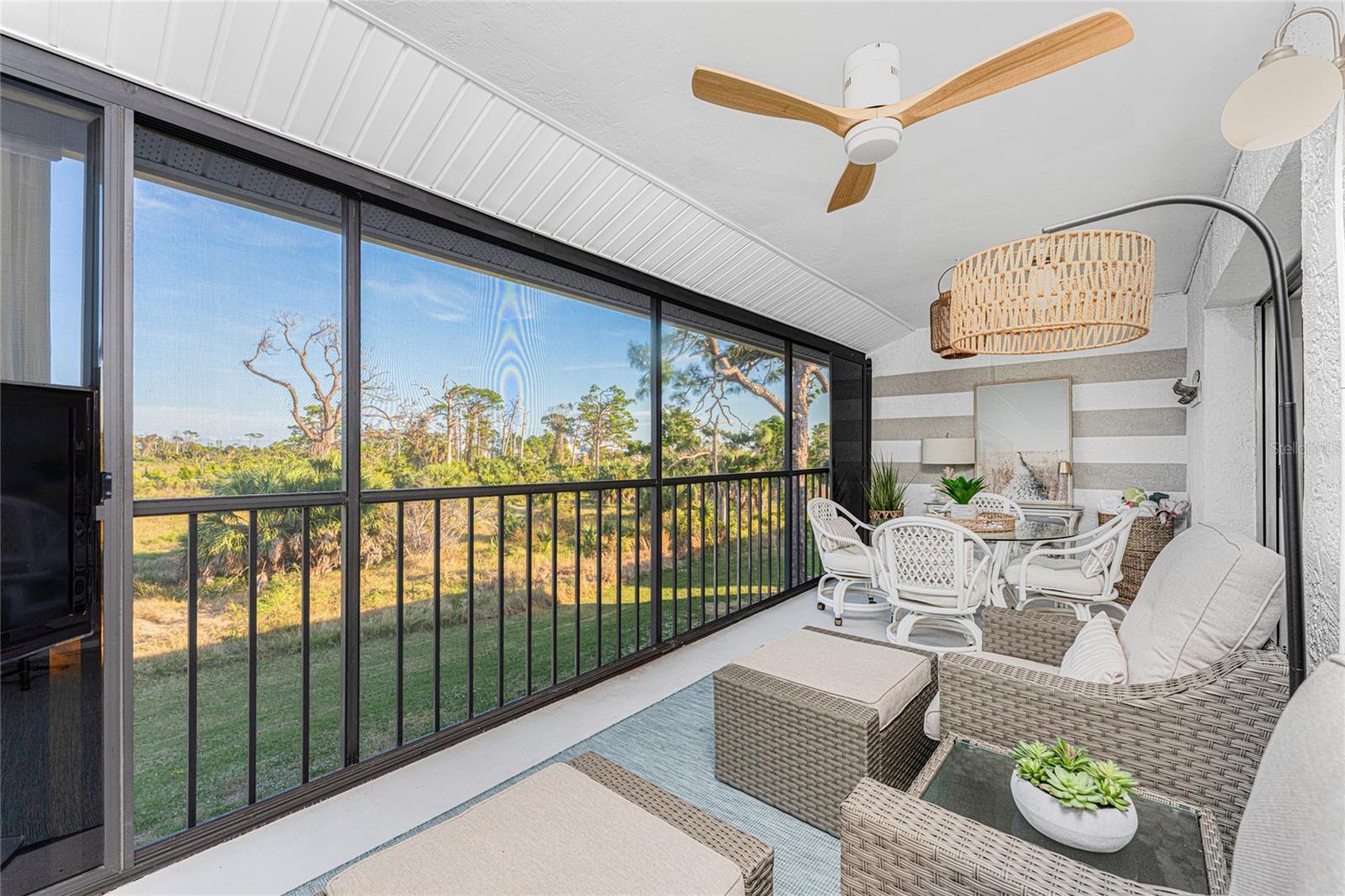 Image 24 of 49 For 6800 Placida Road 275