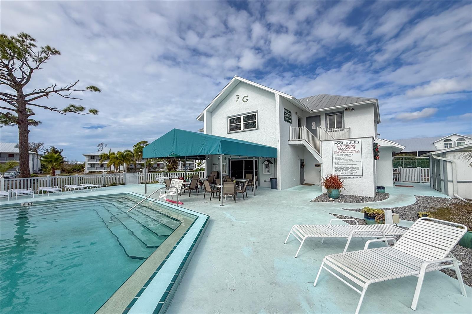 Image 37 of 49 For 6800 Placida Road 275