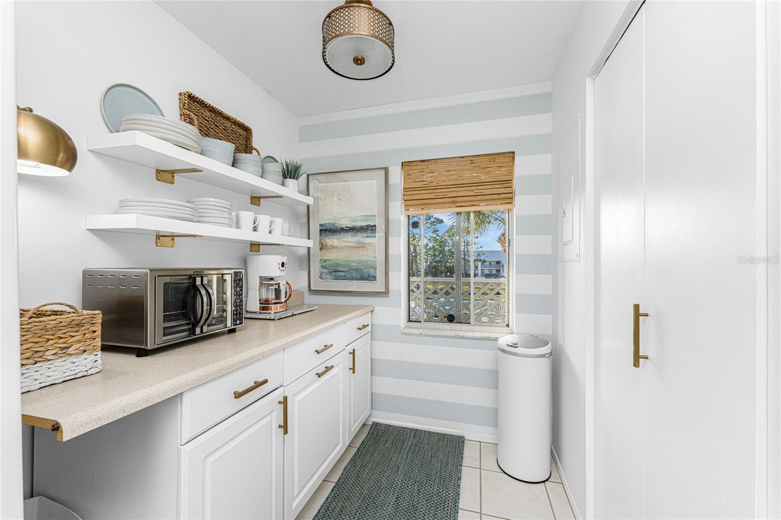 Image 9 of 49 For 6800 Placida Road 275