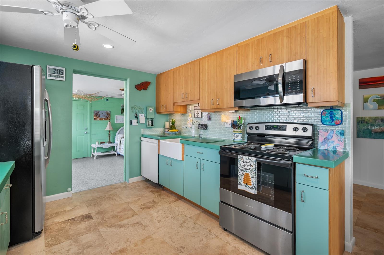 Image 15 of 58 For 65 Sand Dollar Lane