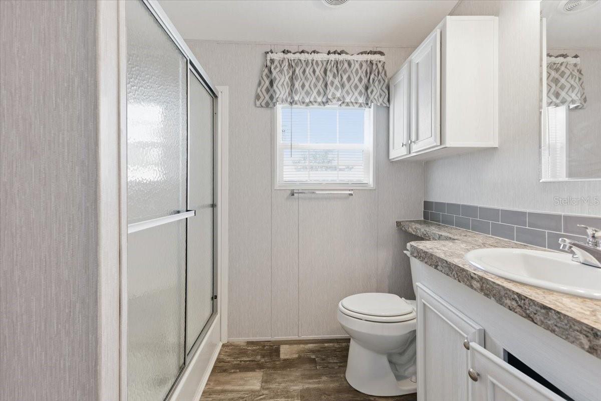 Image 17 of 34 For 1800 Englewood Road 166